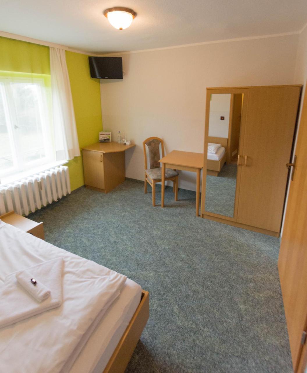 "Maerkische Traube" Idyllisches Gaestehaus Fuer Selbsversorger Zesch Luaran gambar